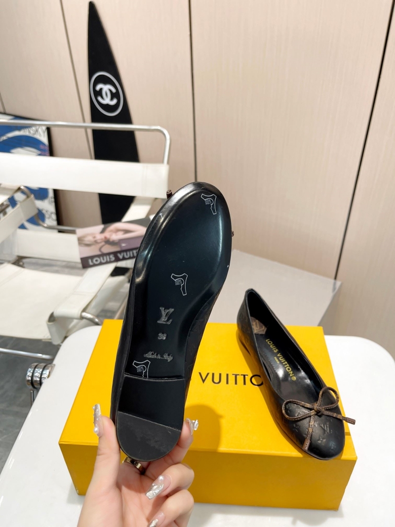 LV flat shoes